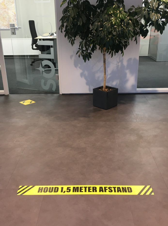 Vloersticker 1,5 meter afstand (groot) - Afbeelding 2